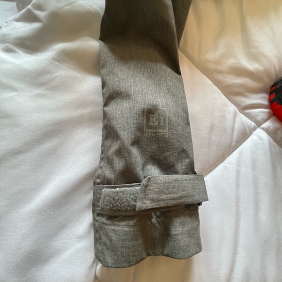 REI ELEMENTS WATERPROOF LIGHTWEIGHT JACKET PARKA SZ S - Picture 12 of 16